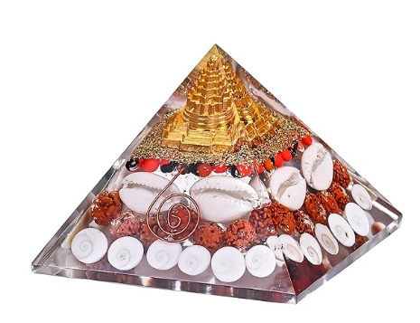 Shree Yantra Pyramid Original Gomti Chakra